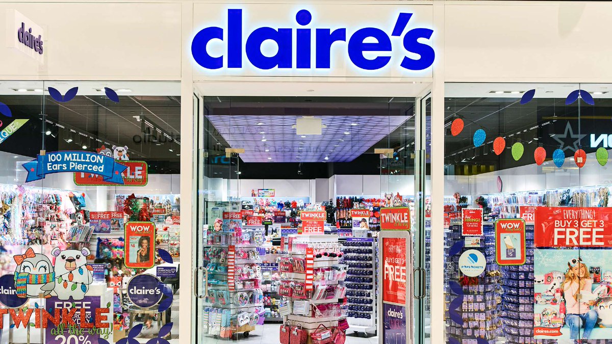 Claire's storefront. 